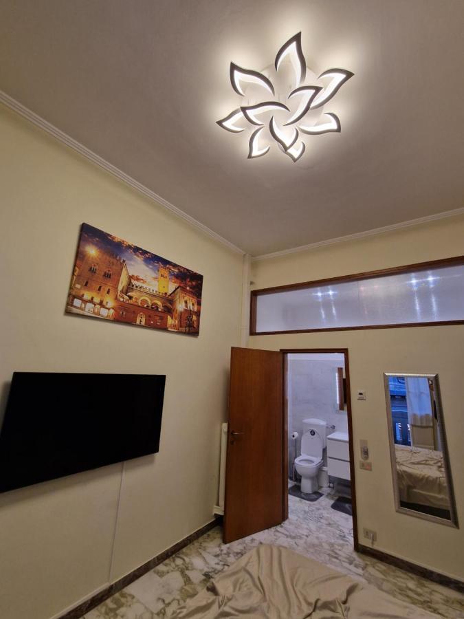 In Pieno Centro Storico Antico Quadrilatero Apartment Bologna Exterior foto